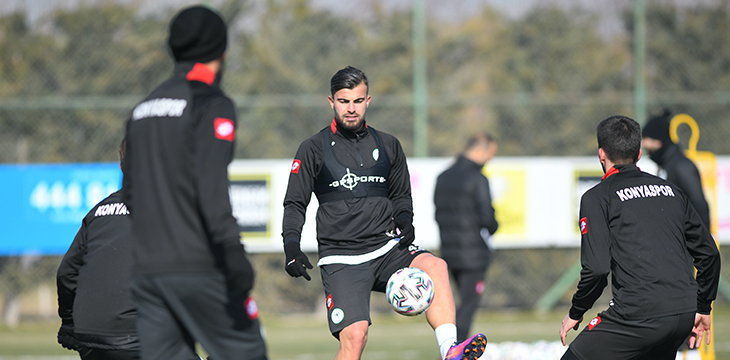 İttifak Holding Konyaspor’umuz taktik antrenmanla hazırlıklarını sürdürdü