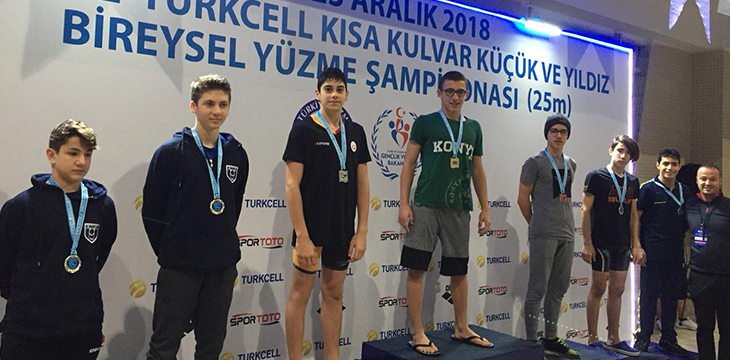 Yüzücümüz İbrahim Etem Akırşan Türkiye şampiyonu