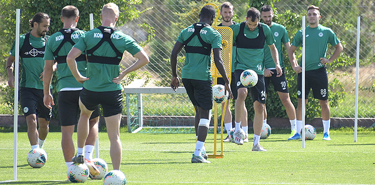 Konyaspor’umuz hazırlıklarını taktik antrenmanla sürdürdü