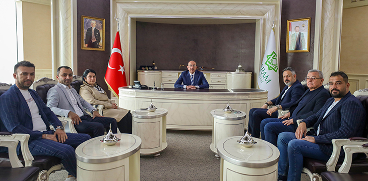 Başkanımız Ömer Korkmaz ve yönetim kurulu üyelerimiz Meram Belediye Başkanı Mustafa Kavuş'u ziyaret etti 