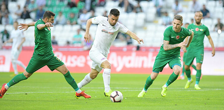 Atiker Konyaspor’umuz sezona 0-0’lık Akhisarspor maçı ile veda etti