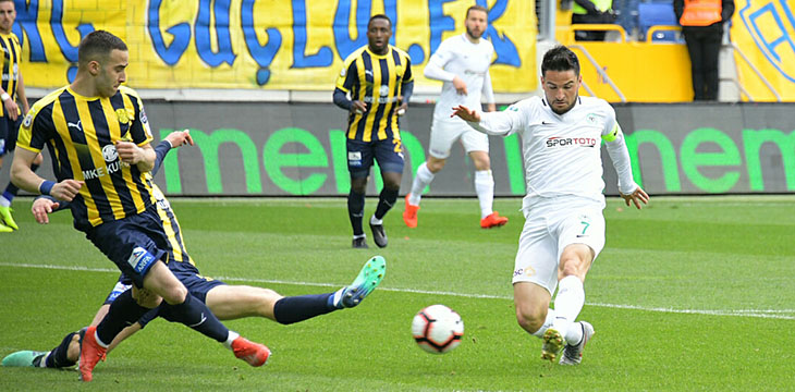 Atiker Konyaspor’umuz Ankaragücü deplasmanından 1 puanla dönüyor
