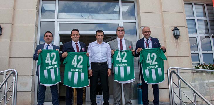 Konyaspor’umuzu herkes sahiplenmek zorundadır