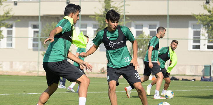 İttifak Holding Konyaspor’umuz günü tek antrenmanla değerlendirdi