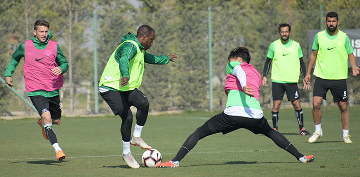 Atiker Konyaspor’umuz günü tek antrenmanla geride bıraktı