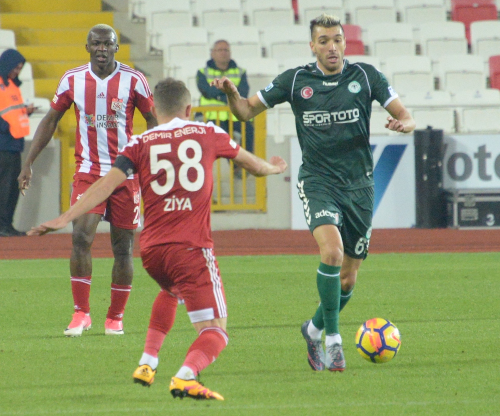 Sivasspor deplasmanından puansız dönüyoruz 2-1