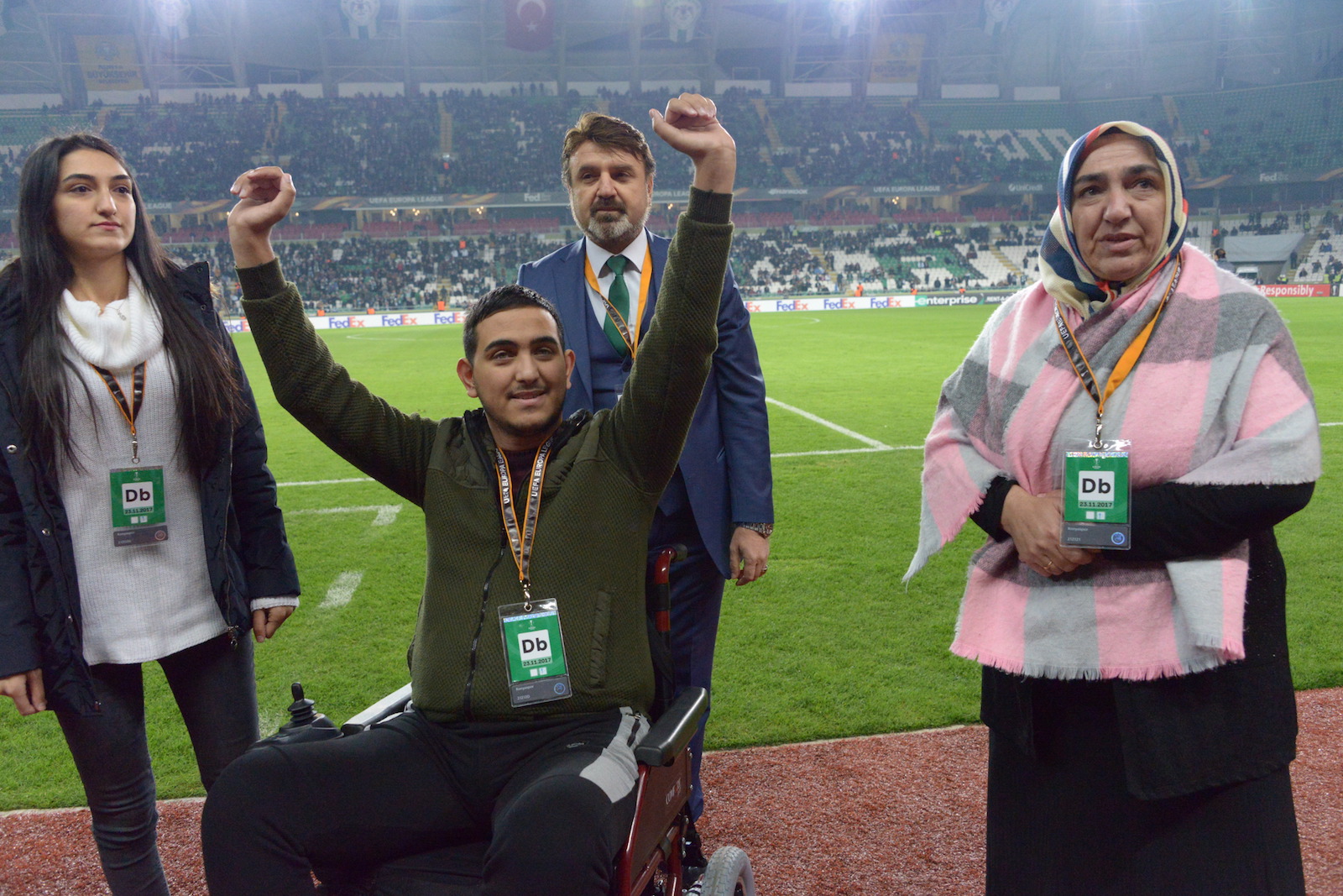 Gazi Muzaffer Oktay O.Marsilya maçında ‘Onur Konuğumuz’ oldu