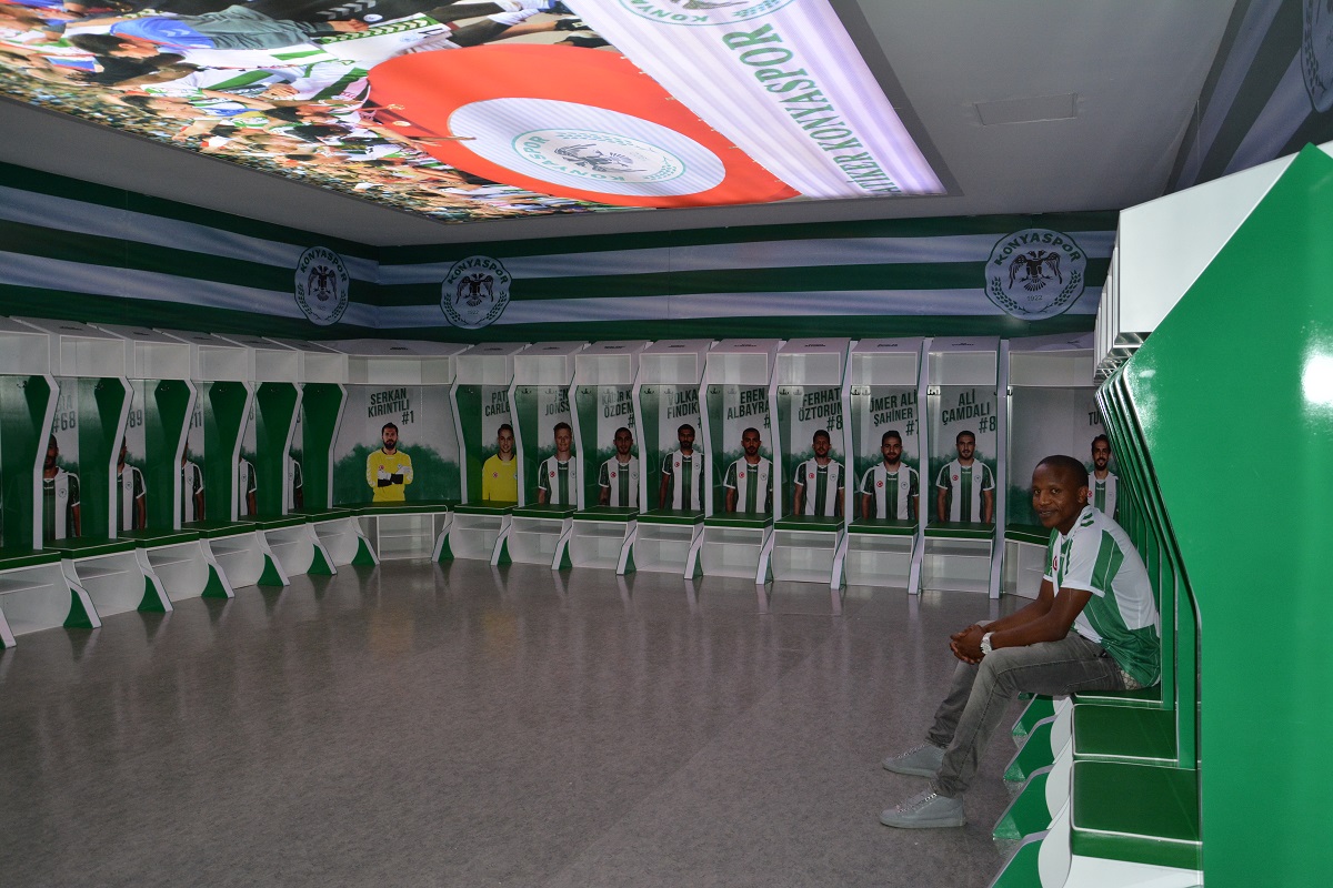 Güney Afrikalı Milli Futbolcu Lebogang Manyama Atiker Konyaspor’umuzda