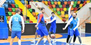 Basketbol Takımımız Hazırlıklarına devam ediyor