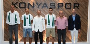 Basketbol takımımızda 4 imza birden atıldı