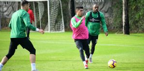 Atiker Konyaspor’umuz günü sabah antrenmanıyla değerlendirdi