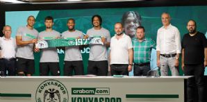 Anlaşma sağladığımız basketbolcularla resmi sözleşme imzaladık