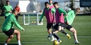 Atiker Konyaspor’umuzda Medipol Başakşehir maçı hazırlıkları yeniden başladı