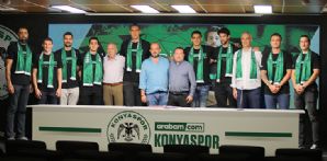 Anlaşma sağladığımız basketbolcularla resmi sözleşme imzaladık