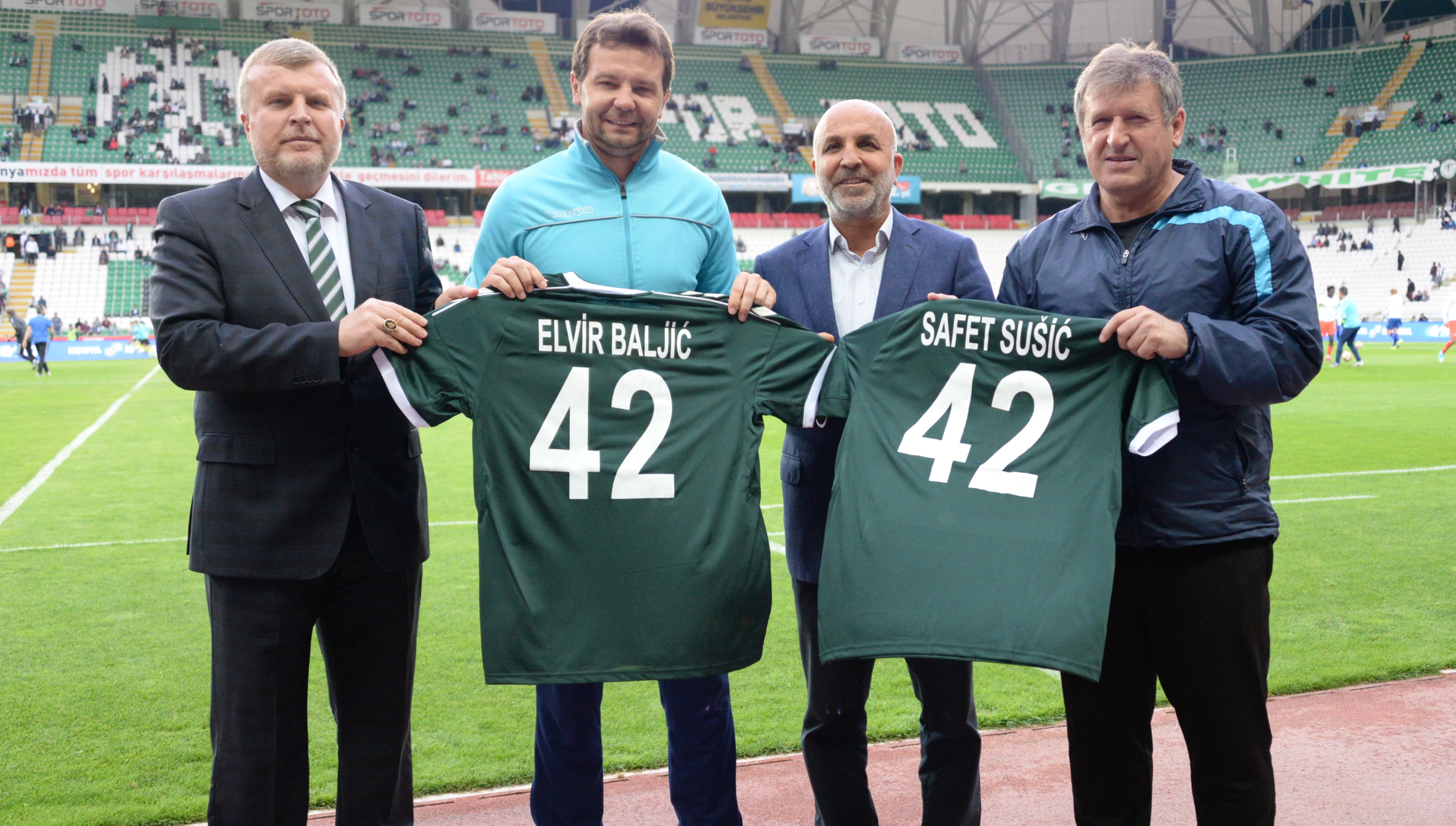 Safet Susic ve Elvir Baliç ‘Efsanelere Vefa Töreni’nde ödüllendirildi