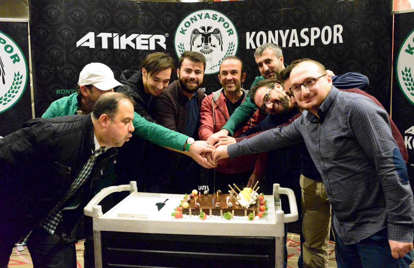 Önümüzdeki 17 final maçını yakışır sonuçlarla atlatacağımıza inanıyoruz