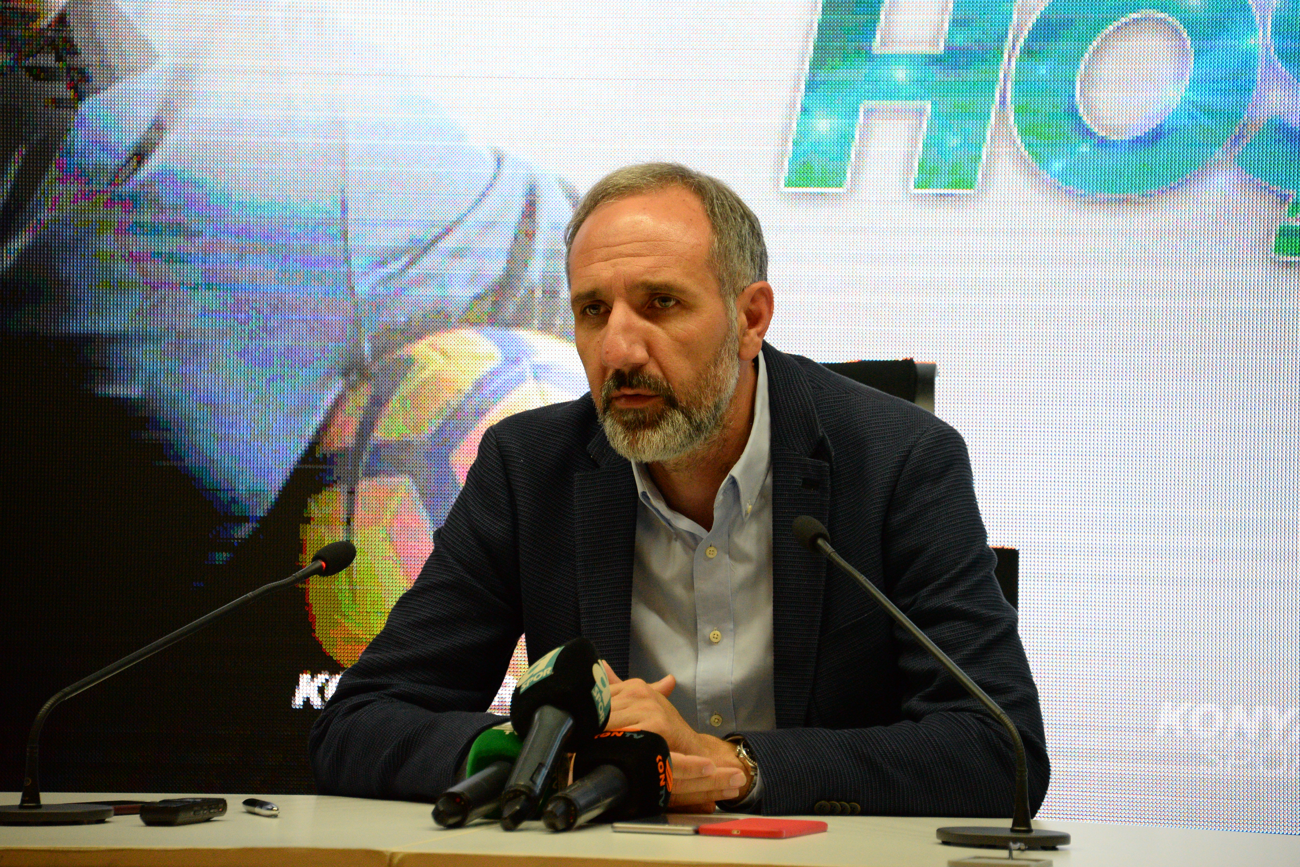 Hep birlikte başarılı bir Konyaspor’un temellerini oluşturmak için çalışıyoruz