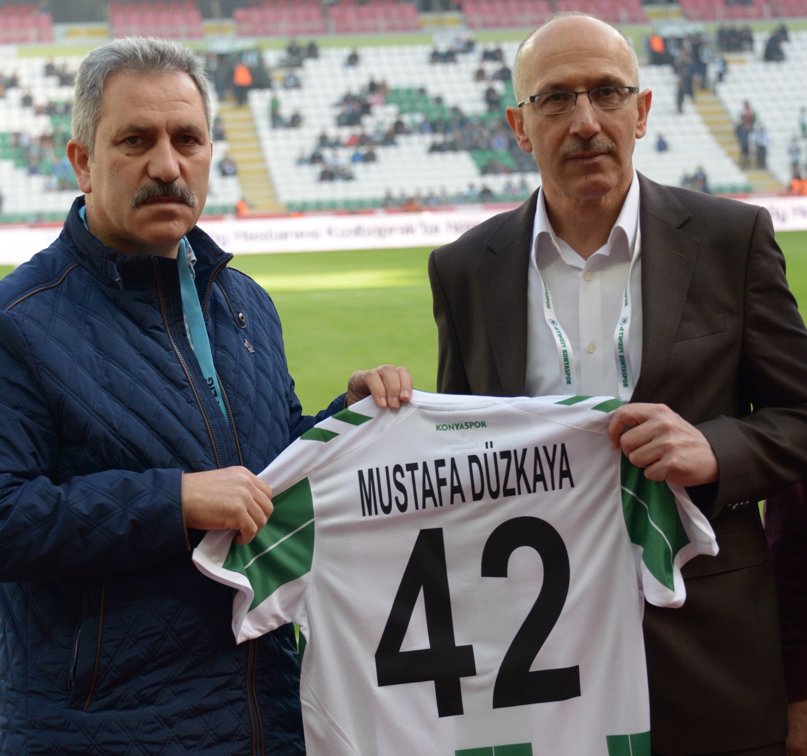 Efsanelere Vefa Ödül Töreni Bursaspor maçı öncesi yapıldı