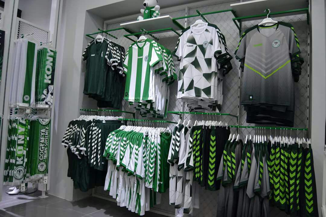 Konyastore 3. mağazasını açtı