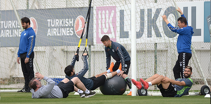 Takımımız hazırlıklarına yapılan antrenmanla devam etti