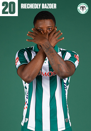 Riechedly Bazoer