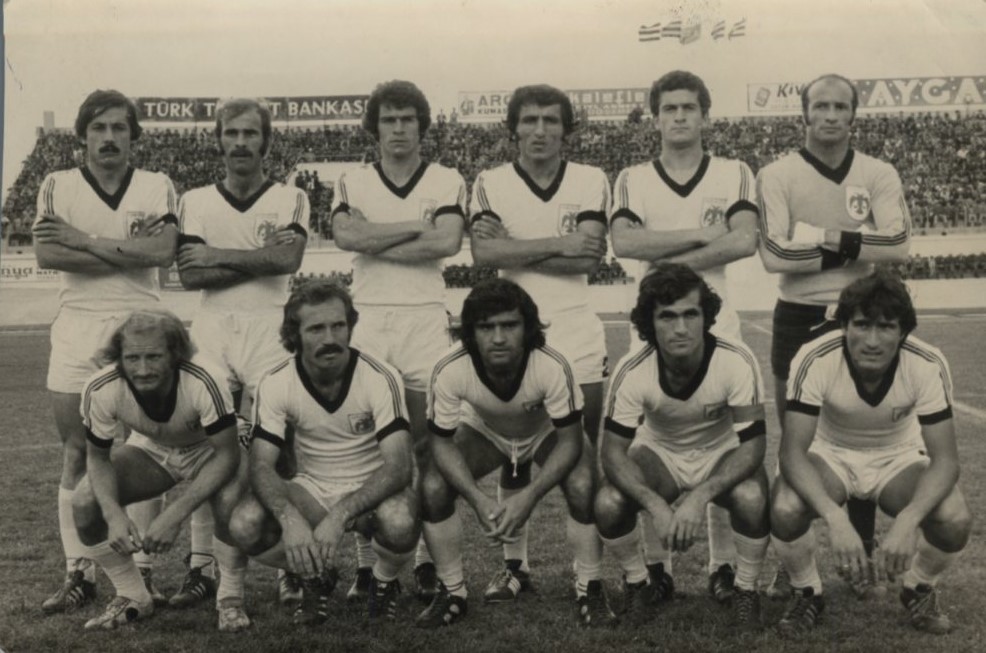 1973-74 — Halter takımı grup fotoğrafı