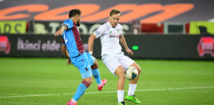 Trabzonspor deplasmanından 4-3’lük galibiyetle dönüyoruz