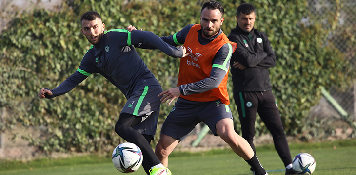 İttifak Holding Konyaspor’umuz günü tek antrenmanla değerlendirdi